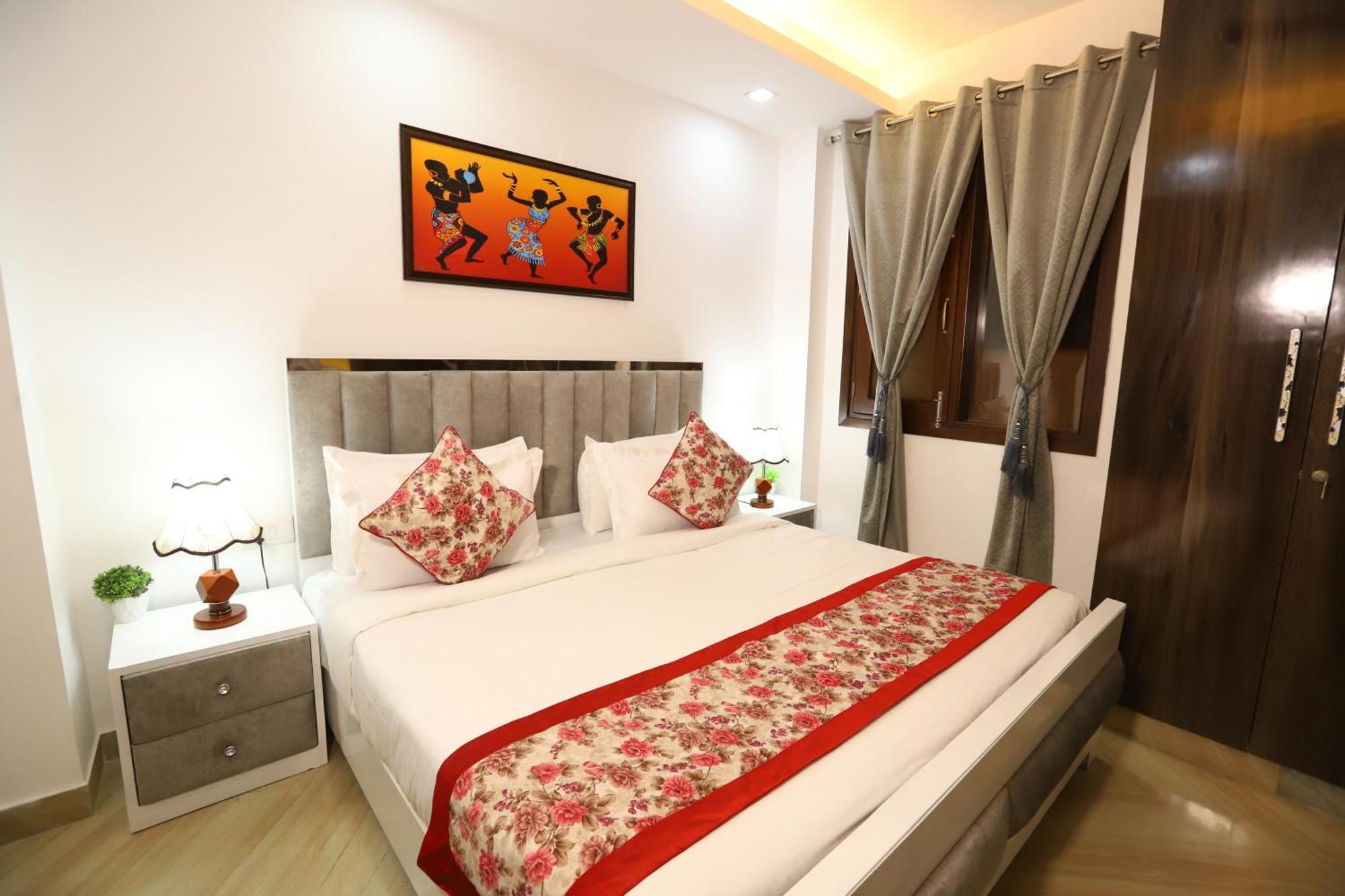 Crown Hotel Agra Near Taj Mahal מראה חיצוני תמונה
