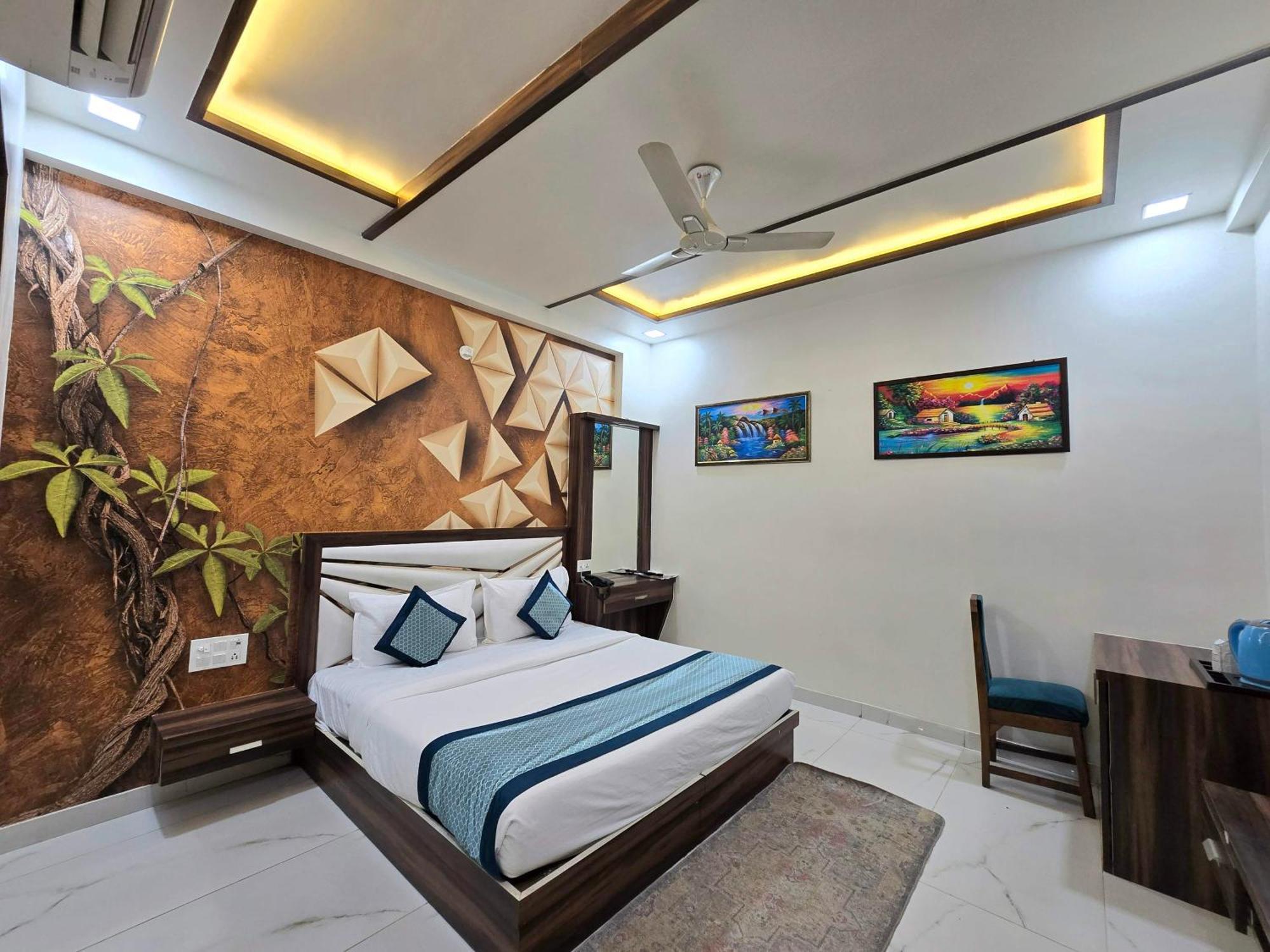 Crown Hotel Agra Near Taj Mahal חדר תמונה